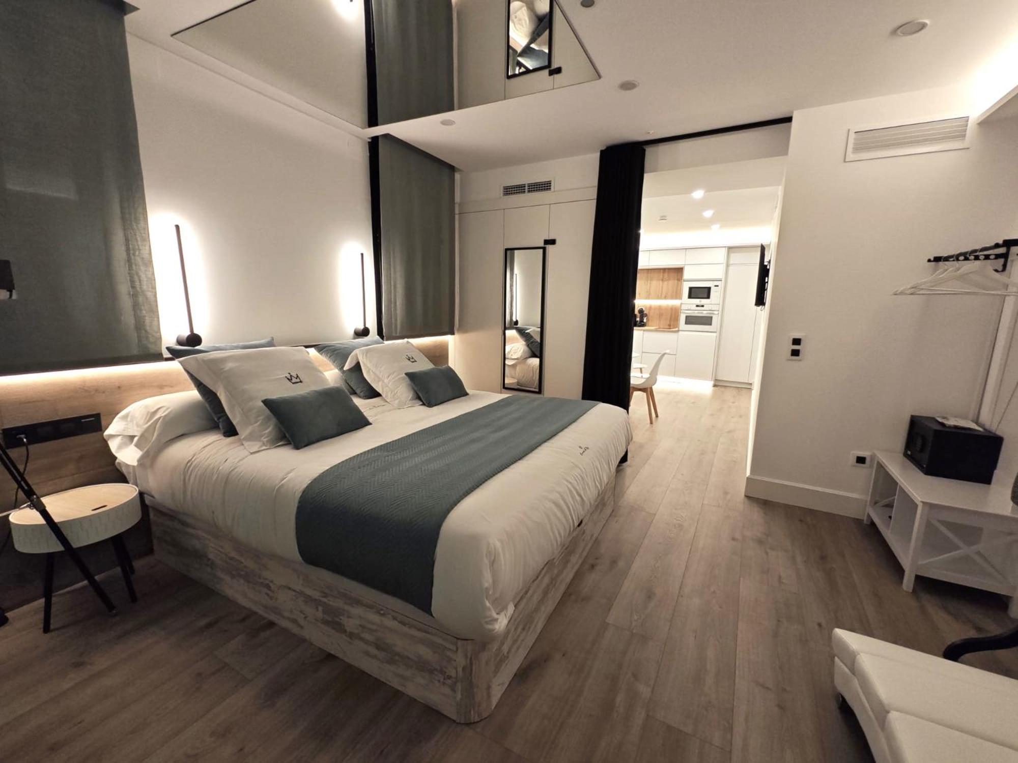La Parada Del Rey - Luxury Suites Plasencia Exterior foto